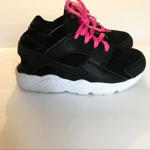 Nike huarache size 1
